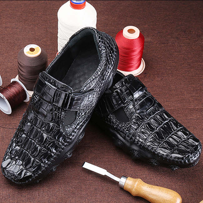 What's the Difference between Alligator Shoes and Crocodile Shoes