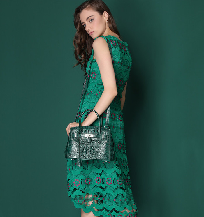BRUCEGAO Black Crocodile Leather Cross Body Bags – Sui Generis Designer  Consignment